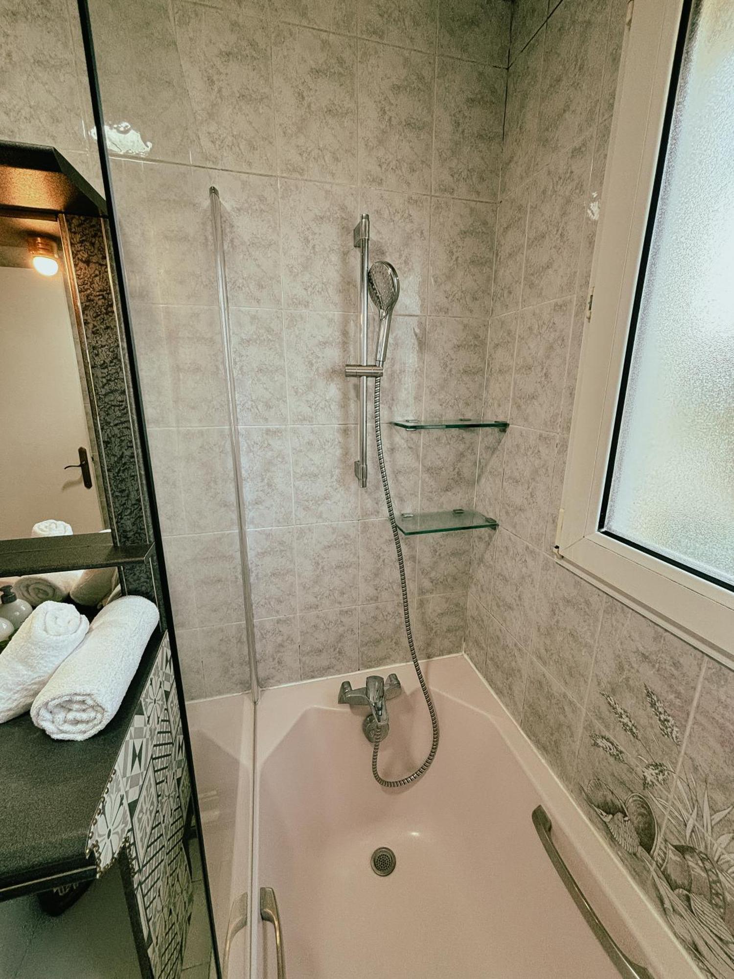 Duplex Avec Jardin - Proche Paris - Disneyland - Rer - Apartment *